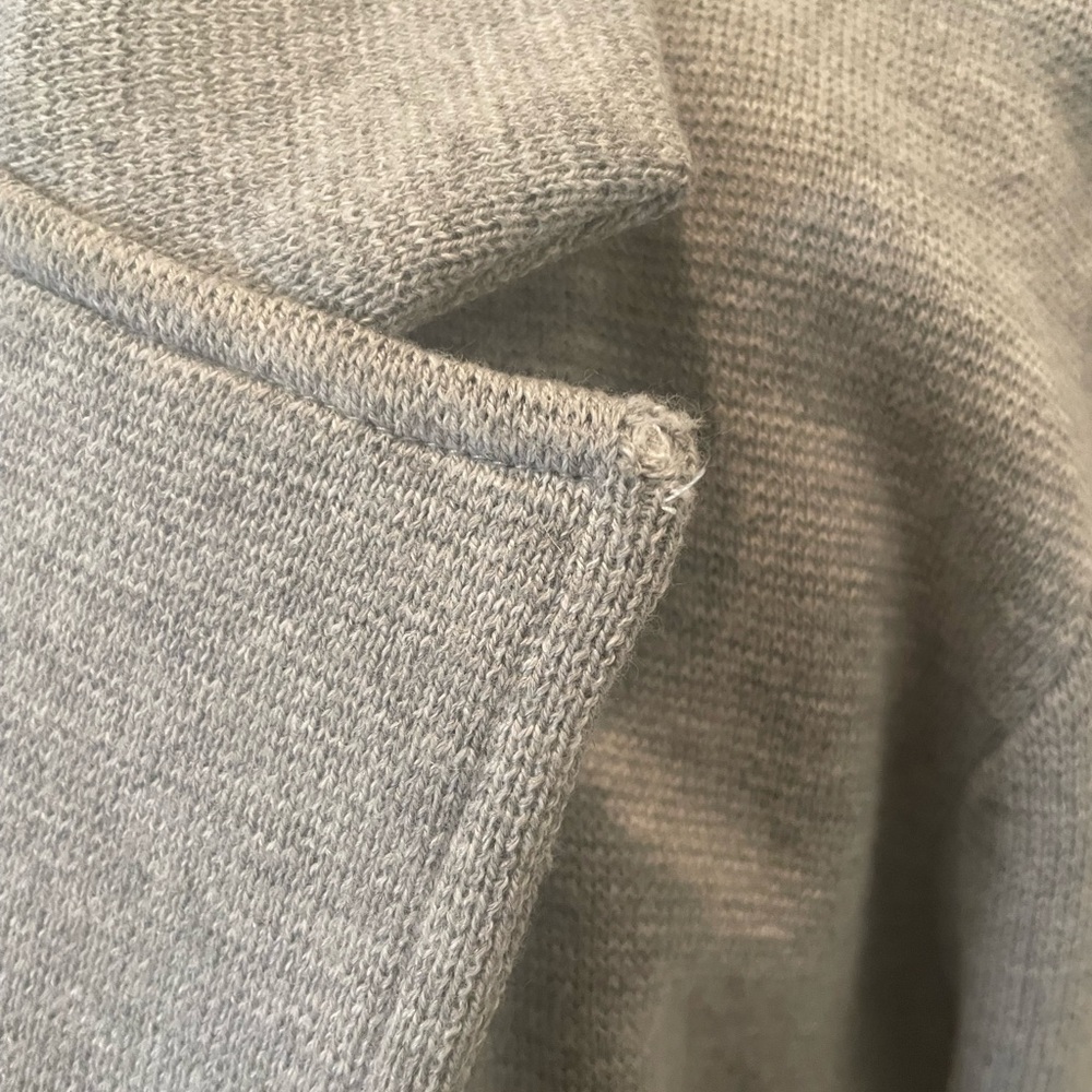 J. Crew Grey Open Front Cardigan, Size Small,
Oversized Fit. Wool Blend. - Picture 6 of 8